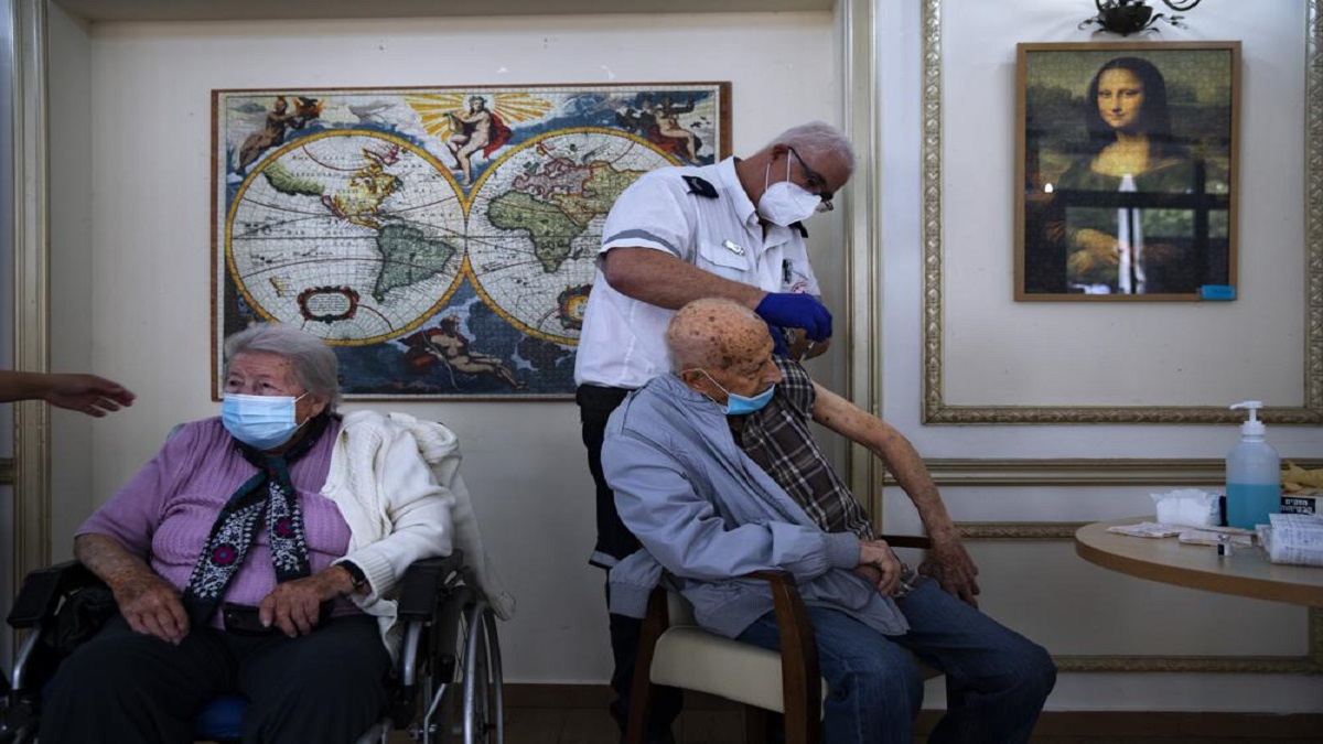 Israel to offer 3rd COVID booster shot to older citizens.
&nbsp;