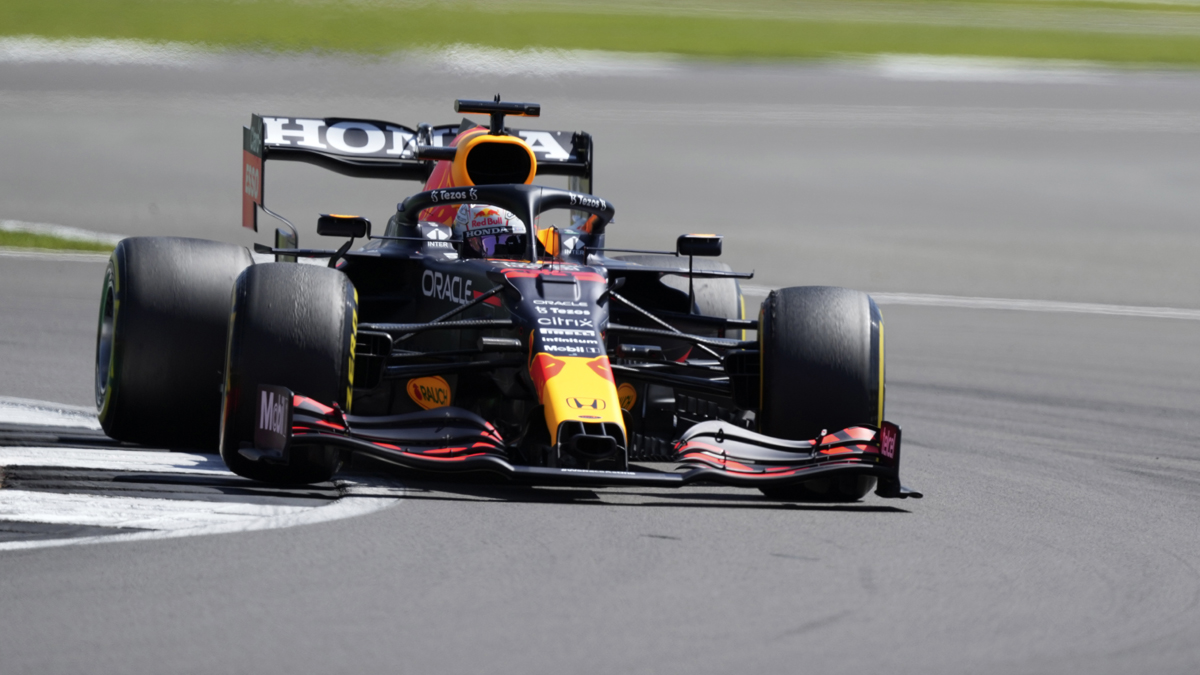 Bruised Max Verstappen ready for F1 title resumption in Hungary