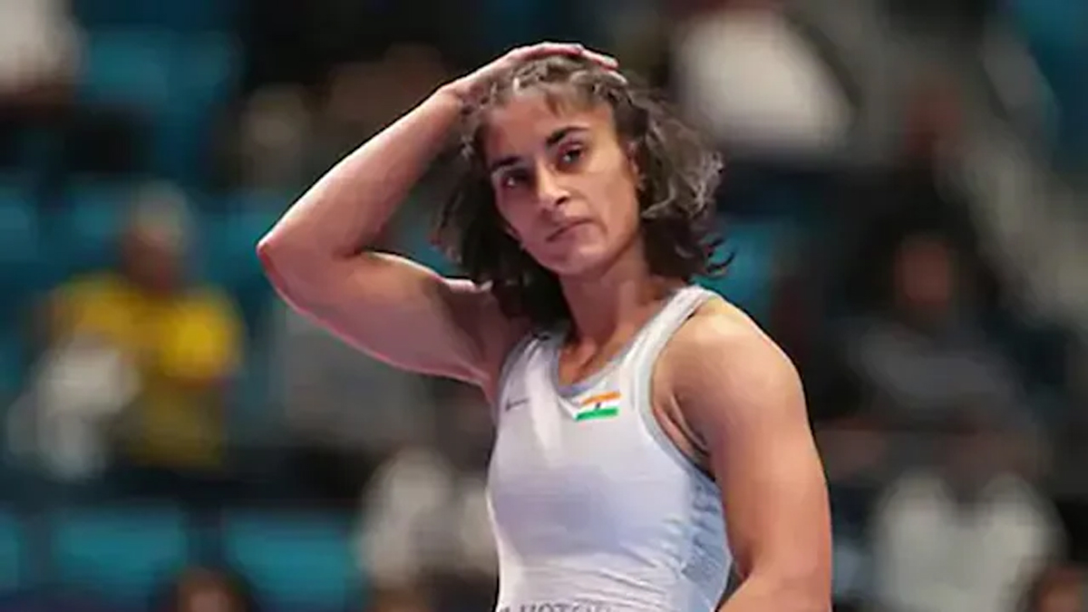 Vinesh Phogat&#39;s angry outburst for physio not getting accreditation | Other News – India TV