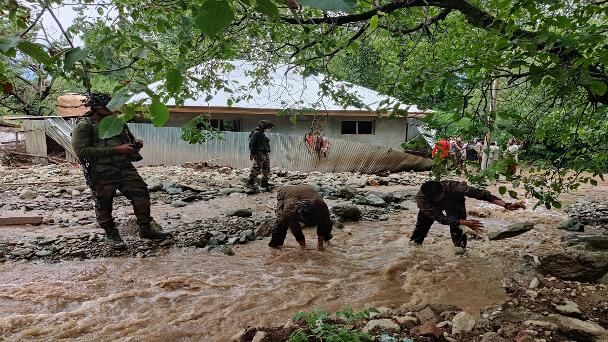 J&K: Cloudburst in Ganderbal triggers flash floods