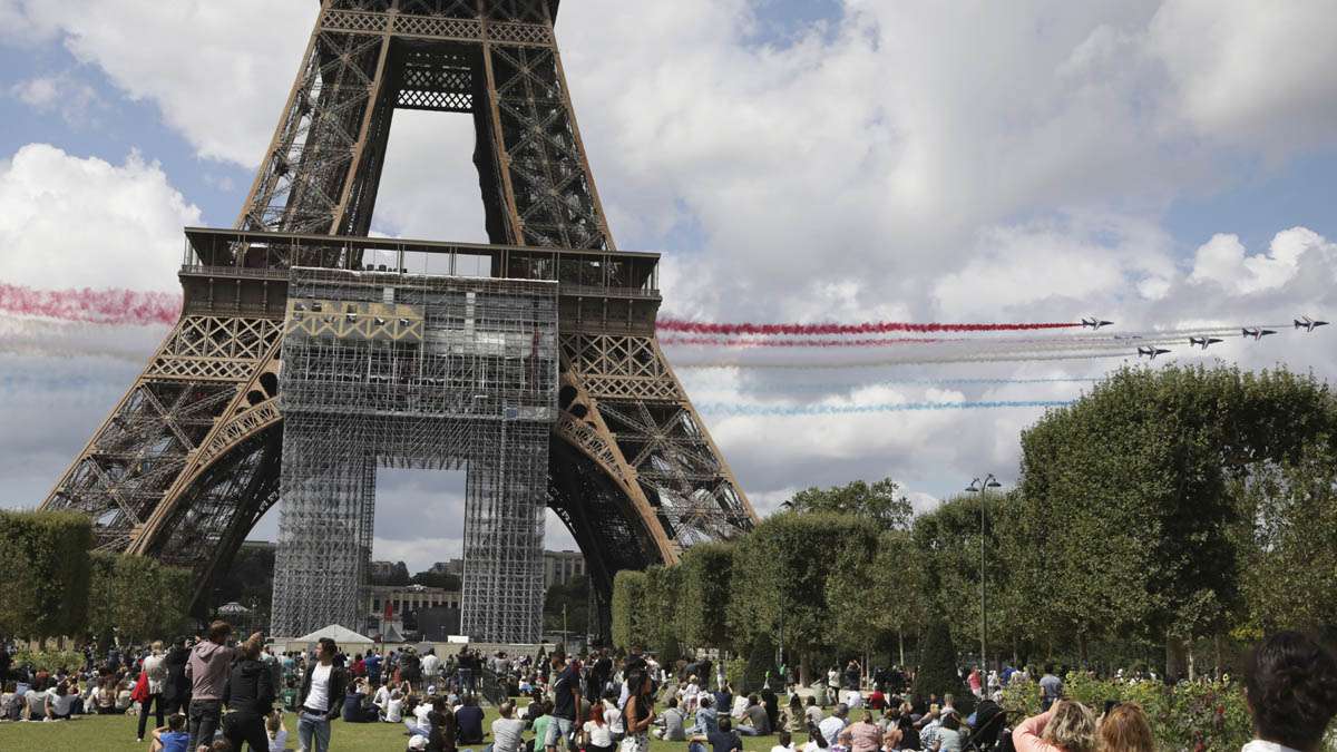 Tokyo Olympics Paris Welcomes Handover Of Olympic Flag – India Tv