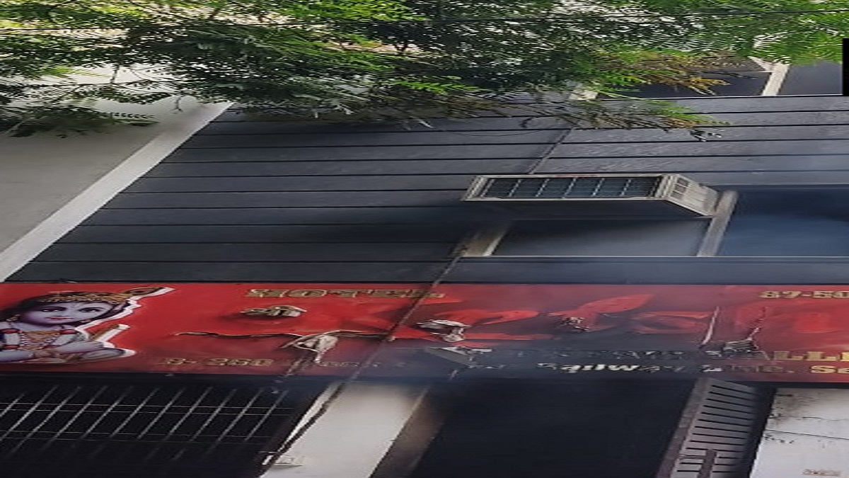 Delhi: 2 dead in Dwarka hotel fire.
&nbsp;