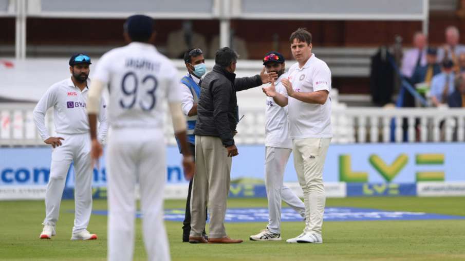 ENG vs IND Lord's Test | Intruder tries to join Indian team, leaves Mohammed Siraj in splits: Watch