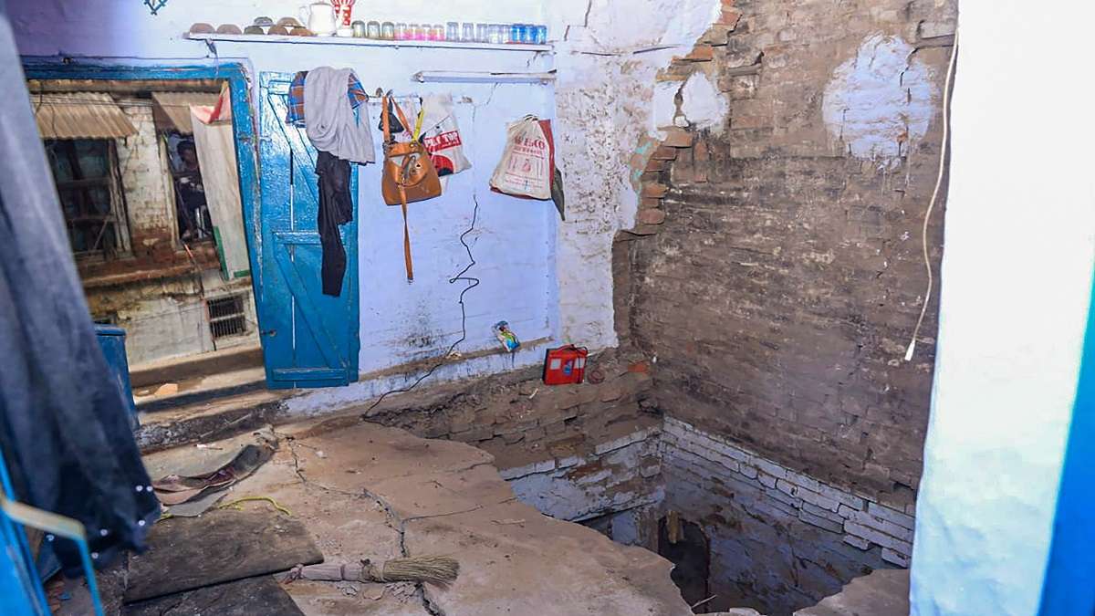 Mother, 2 children die in house collapse in UP's Kanpur