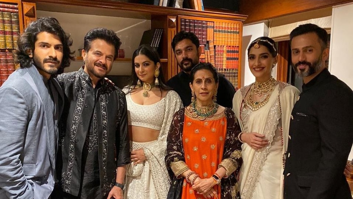 Anil Kapoor shares family picture after daughter Rhea weds Karan ...
