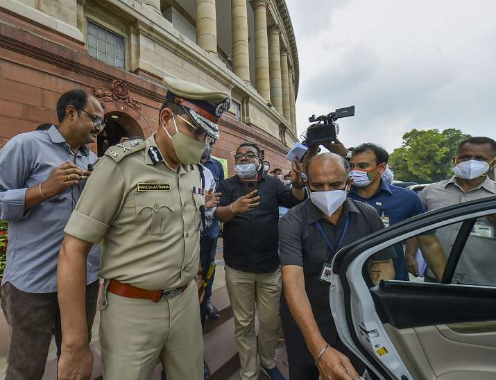 Delhi Police Commissioner Rakesh Asthana chairs interstate coordination meet ahead of I-Day
