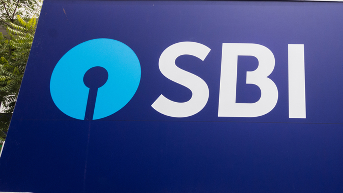 SBI offers higher rate on term deposits, waiver of processing fee