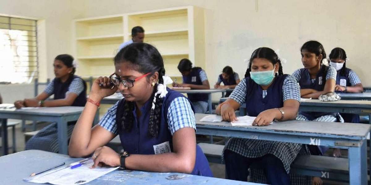 Indian American girl declared one of brightest students in world