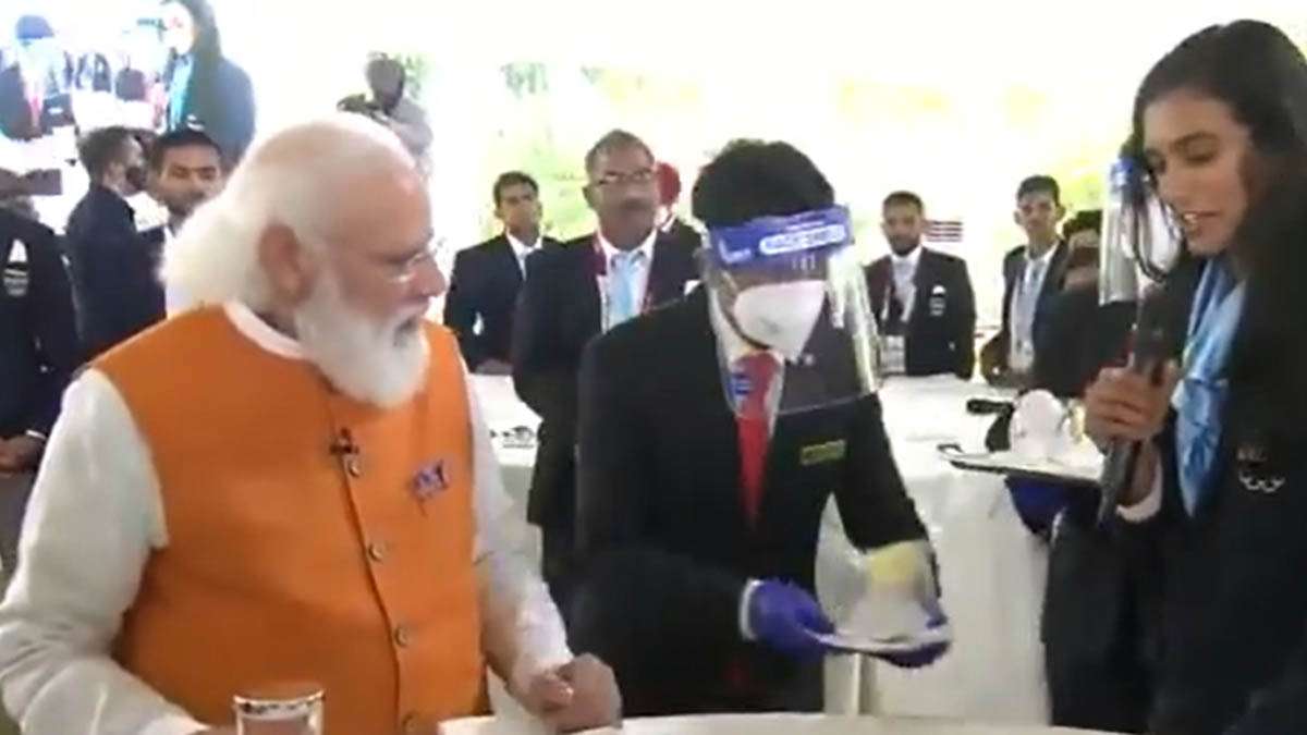 WATCH: PM Narendra Modi offers ice cream to PV Sindhu during ...