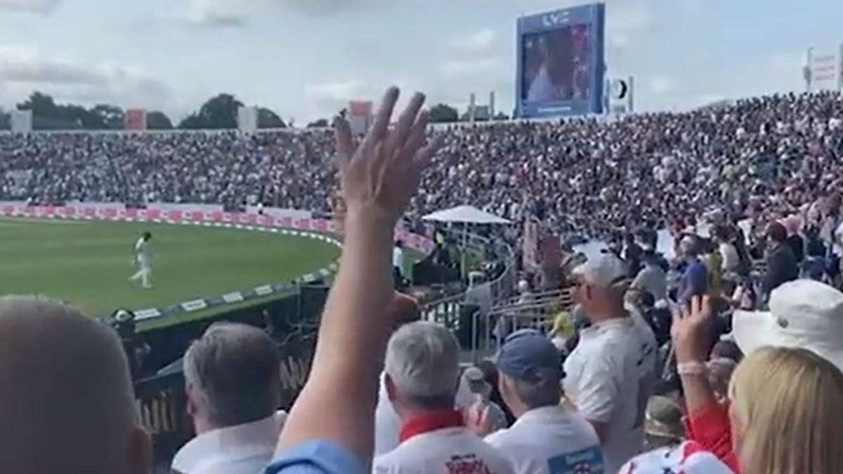 ENG vs IND | Cheerio Virat! Barmy Army taunts Kohli on return to pavilion during 3rd Test - WATCH