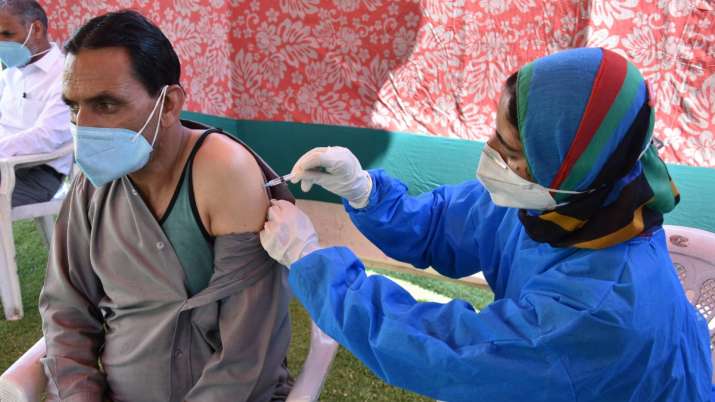 No recommendation on mixing Covid vaccines, govt tells Parliament