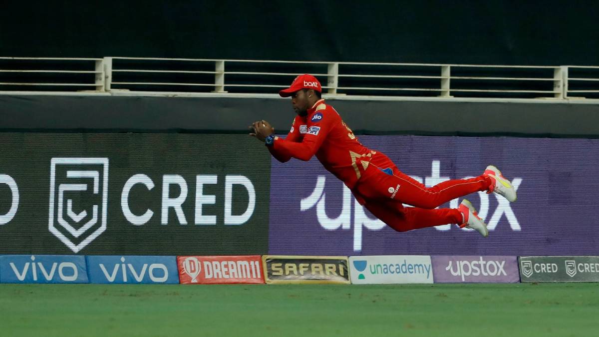 IPL 2021, PBKS vs RR: Watch - Fabian Allen takes mid-air stunner to dismiss Liam Livingstone