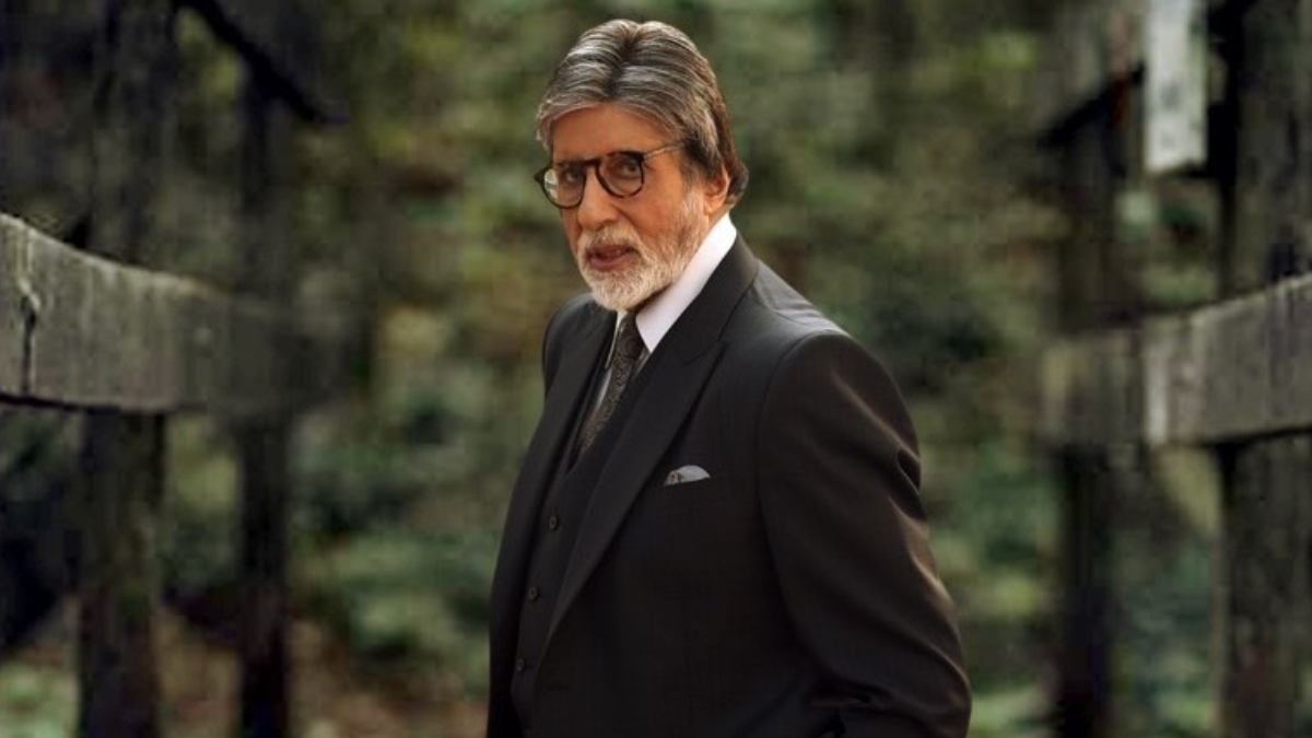 KBC 13: Amitabh Bachchan shares when he first witnessed people gawking at him in awe after Anand's release