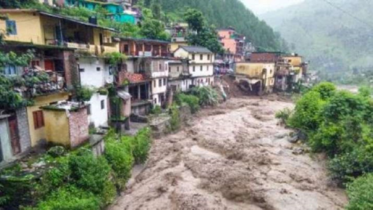 J&K: Cloudburst reported in upper reaches of Baramulla, 4 members of family killed