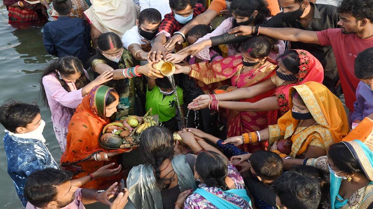 Amid COVID pandemic, No 'Chhath Puja' at public places, river banks, temples: Delhi government