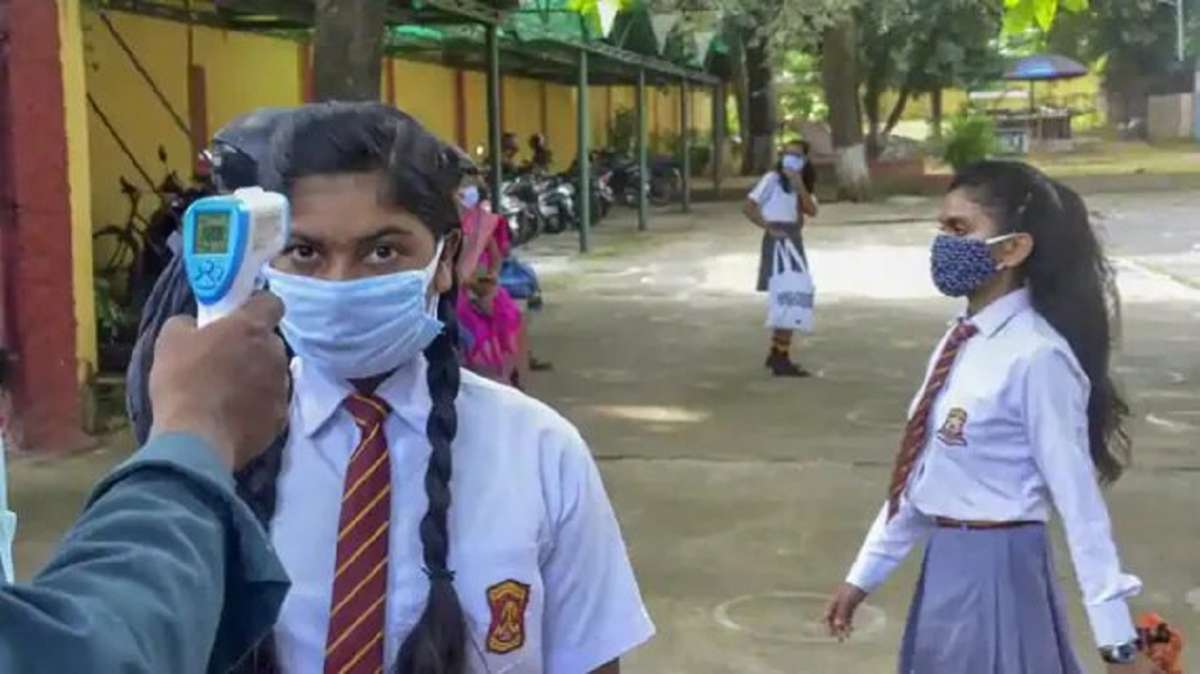 Bengal minister urges opposition not to politicise school uniform issue