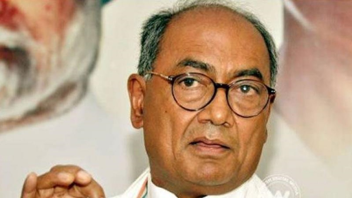 Digvijaya Singh draws analogy between RSS, Taliban