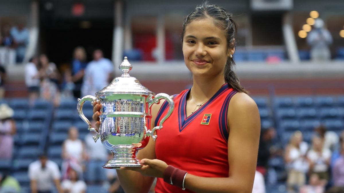 Us Open Emma Raducanu Wins First Grand Slam Title Beats Leylah Fernandez In Straight Sets 8451