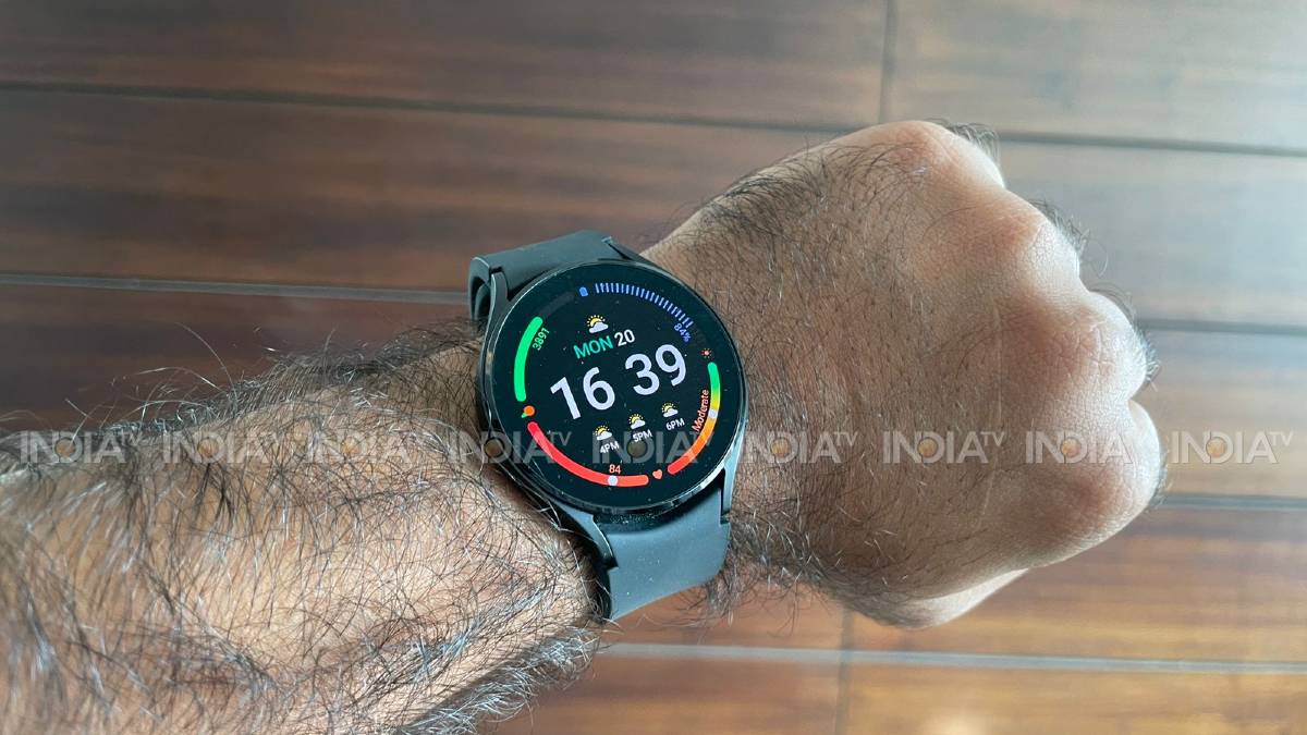 Samsung Galaxy Watch 4 Review A Smartwatch For Everyone Reviews News India Tv