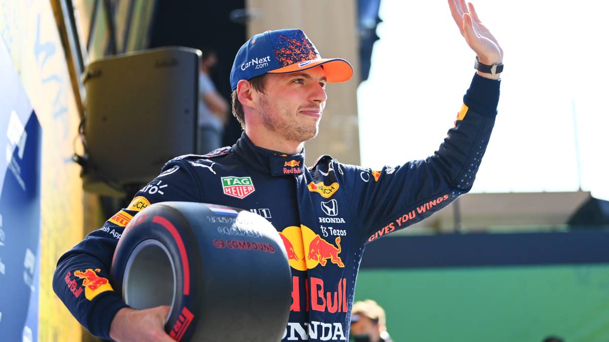 Max Verstappen takes pole for Netherlands GP ahead of Lewis Hamilton