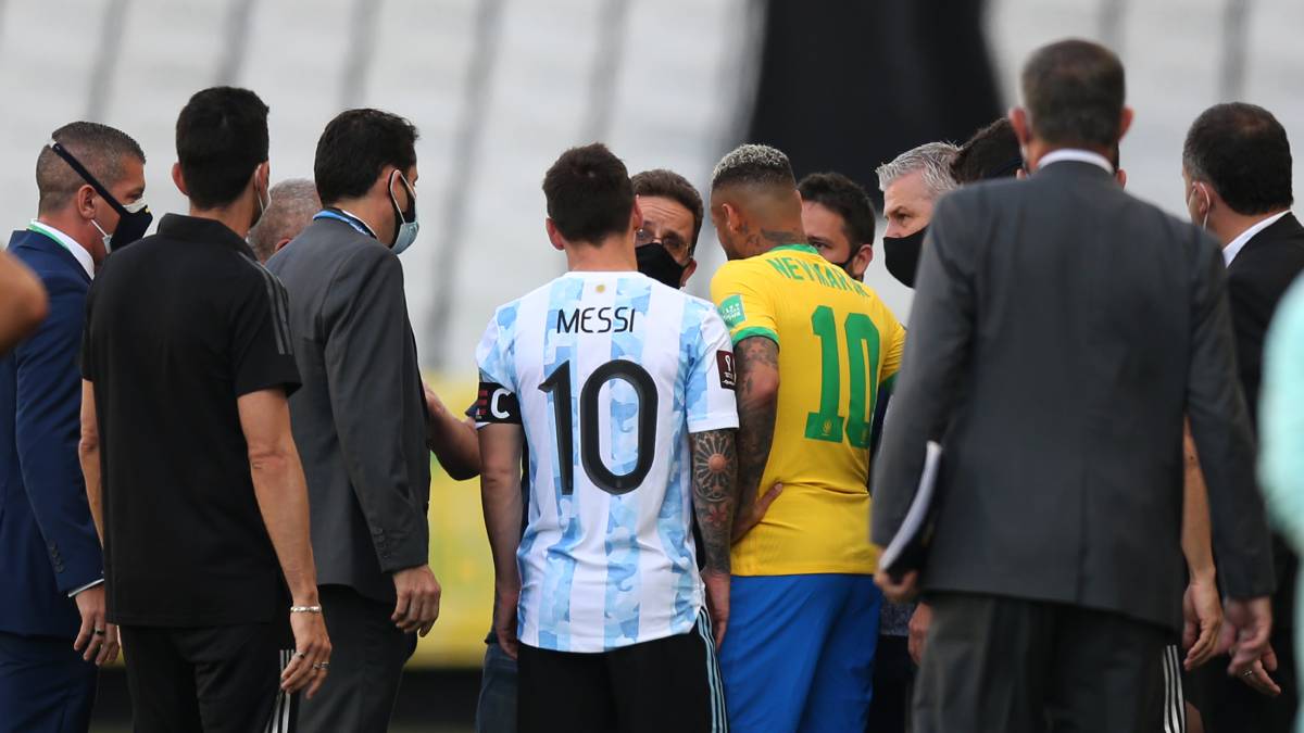 Lionel Messi protests as Brazil-Argentina World Cup qualifier suspended