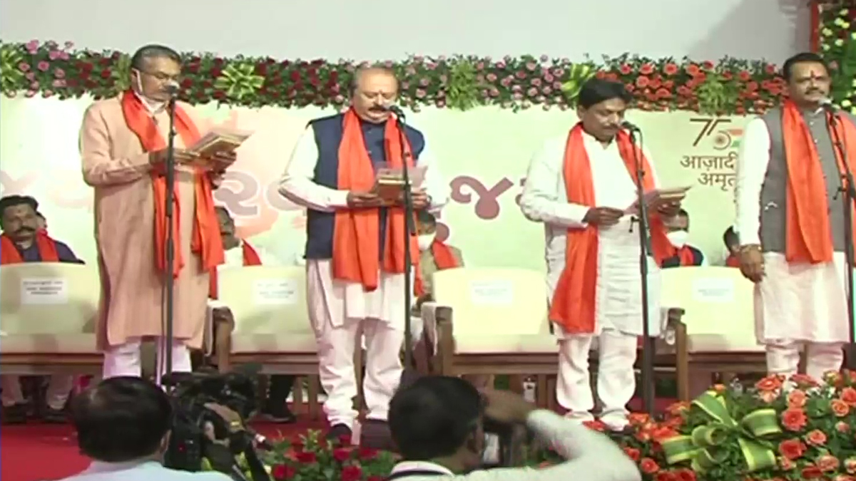 Gujarat gets 'young' Cabinet under CM Bhupendra Patel, 24 ministers take oath