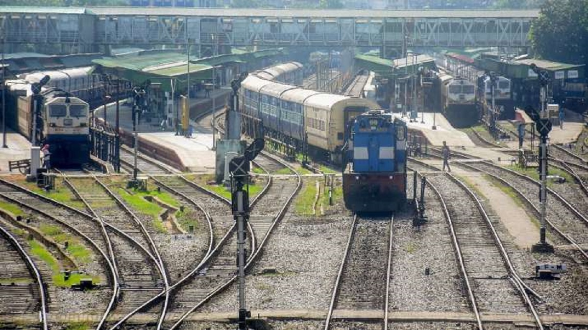 Cyclone Gulab: South Central Railway cancels 12 trains in view of cyclonic storm