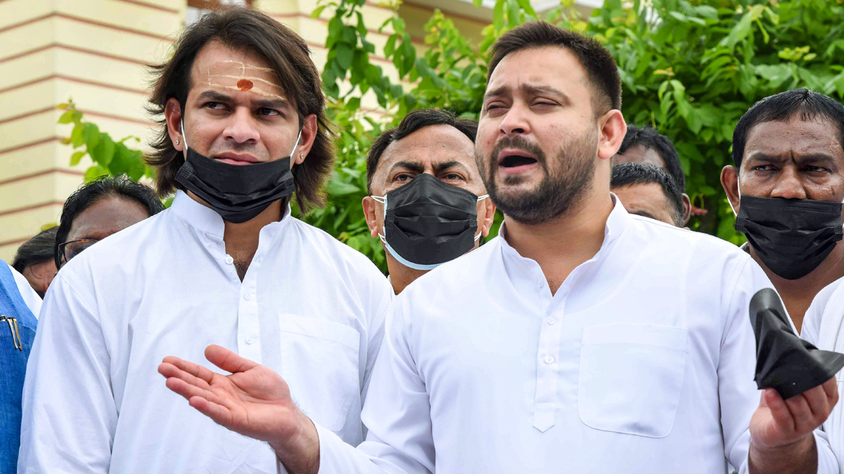 RJD leaders Tej Pratap Yadav and Tejashwi Yadav&nbsp;