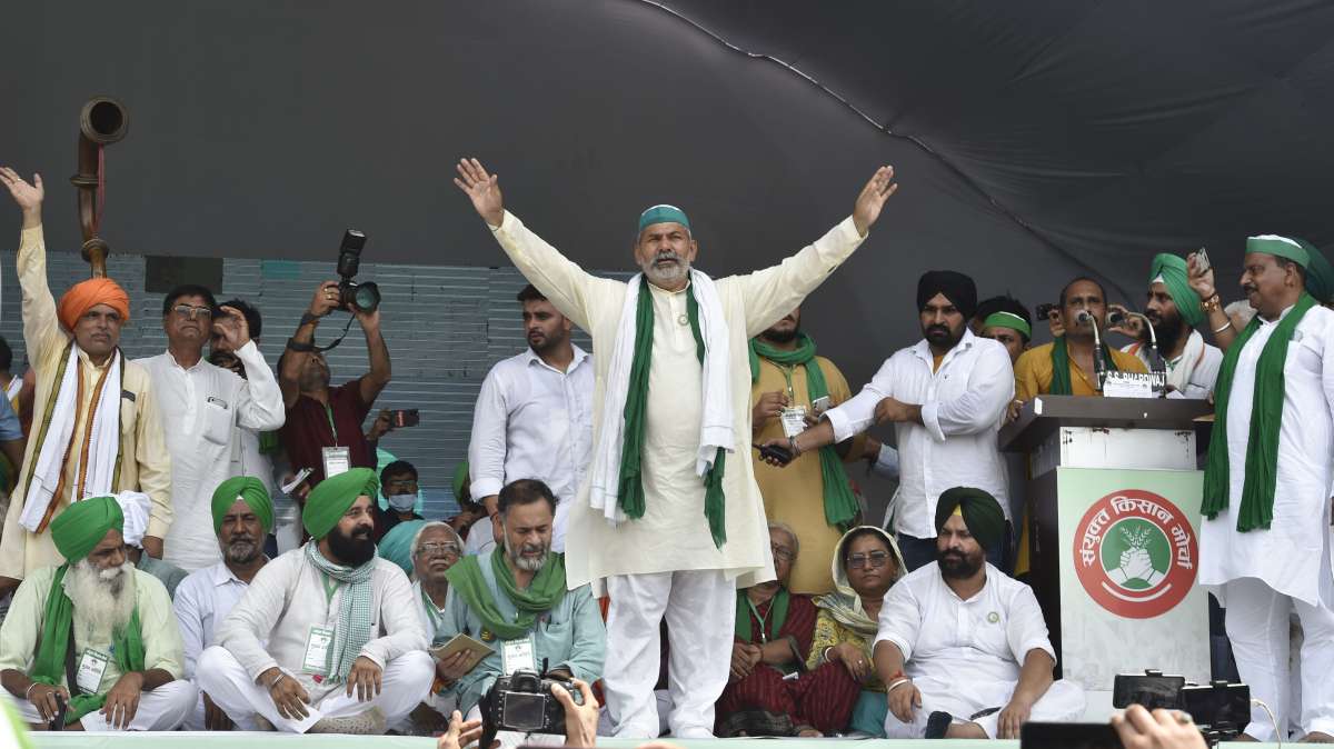 Thousands of farmers gather at 'mahapanchayat' in Muzaffarnagar; Tikait pitches for BJP drubbing in UP polls