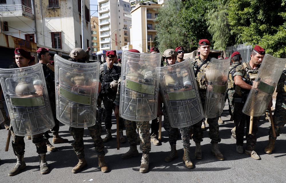 6 killed in Beirut clashes as tensions over blast probe soar