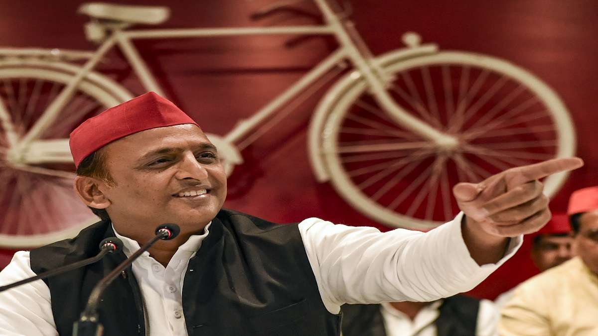 'Bhajpa Parivar to appear as Bhagta Parivar', Akhilesh taunts Centre after BJP MLA joins SP