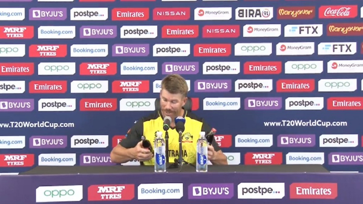 T20 World Cup 2021: Warner does a Ronaldo, jokingly removes coca cola bottles during press conference