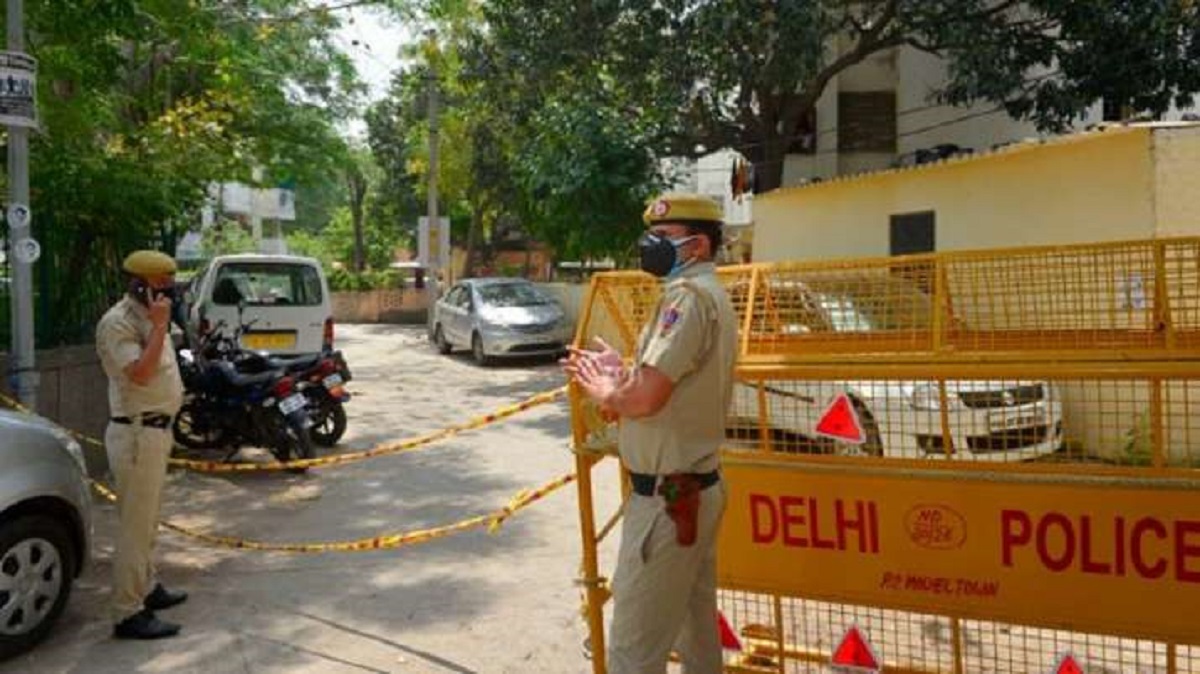 Delhi Police constable loses job over social media post against Central Govt | India News – India TV