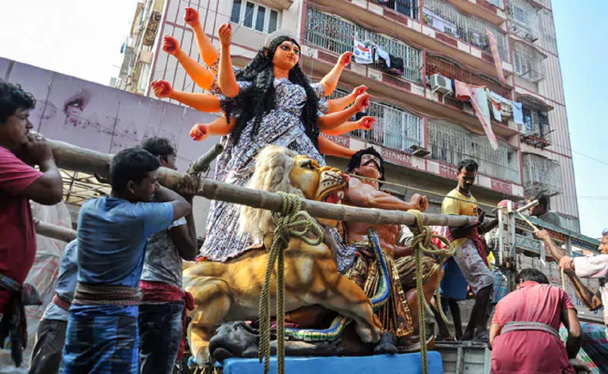 West Bengal extends Covid curbs till Oct 30; allows movement during Durga Puja