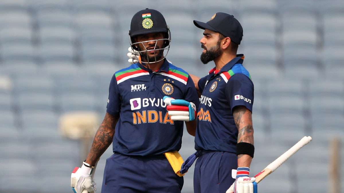 Virat Kohli imitates Shikhar Dhawan's batting style; posts video on his Twitter profile