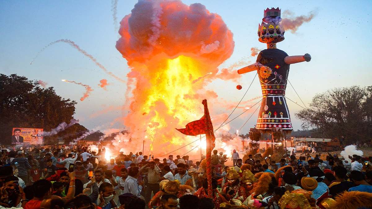 At Mathura temple, Ravana worshipped on Dussehra