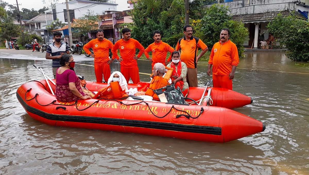 Kerala: IMD predicts heavy rainfall, issues orange, yellow alerts in THESE districts