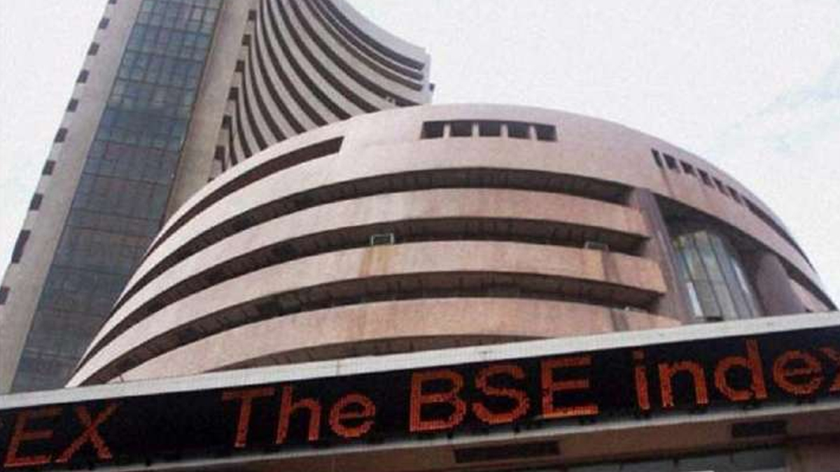 Sensex Plunges Over 700 Points In Early Trade Nifty Sinks Below 17700 India Tv 
