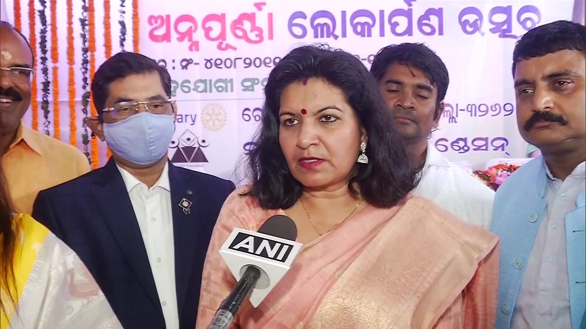 BJD MP Aparajita Sarangi Faces Egg Attack Bhubaneswar Odisha Congress ...