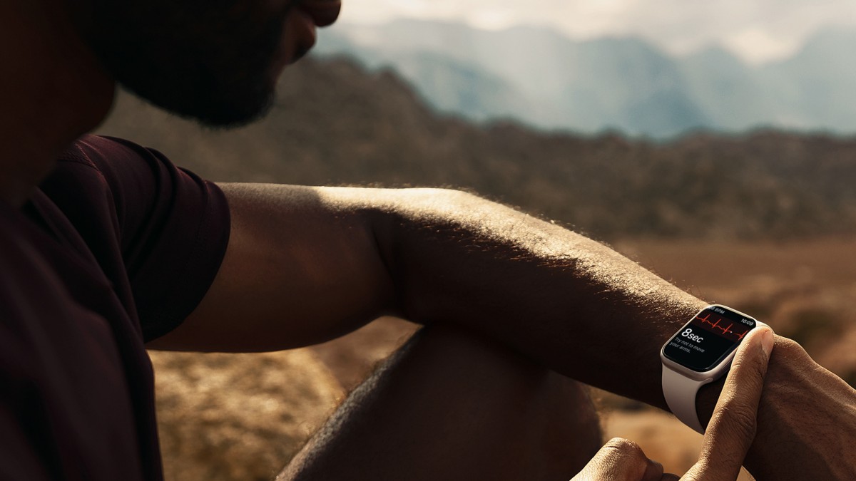 Apple Watch Series 7 Why It Is The Only Watch You Should Pick For Your Iphone Gadgets News India Tv