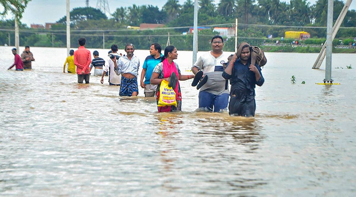 Andhra floods: 44 dead, 16 still missing; 211 villages completely inundated