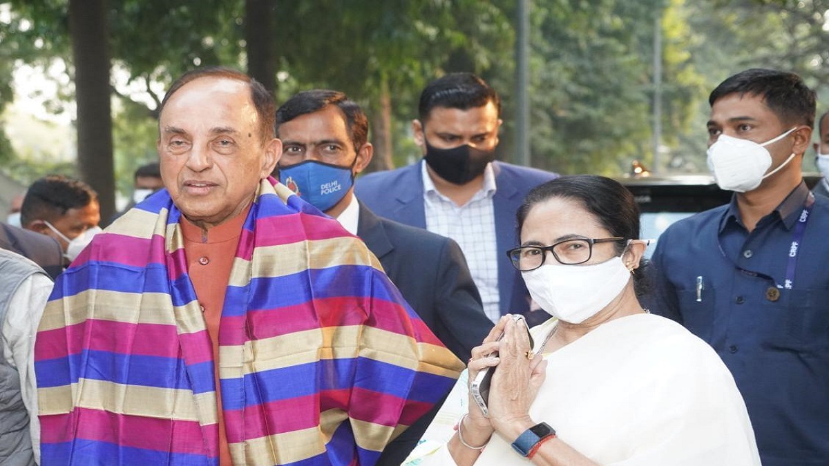 Rajya Sabha MP Subramanian Swamy meets Bengal CM Mamata Banerjee in Delhi.