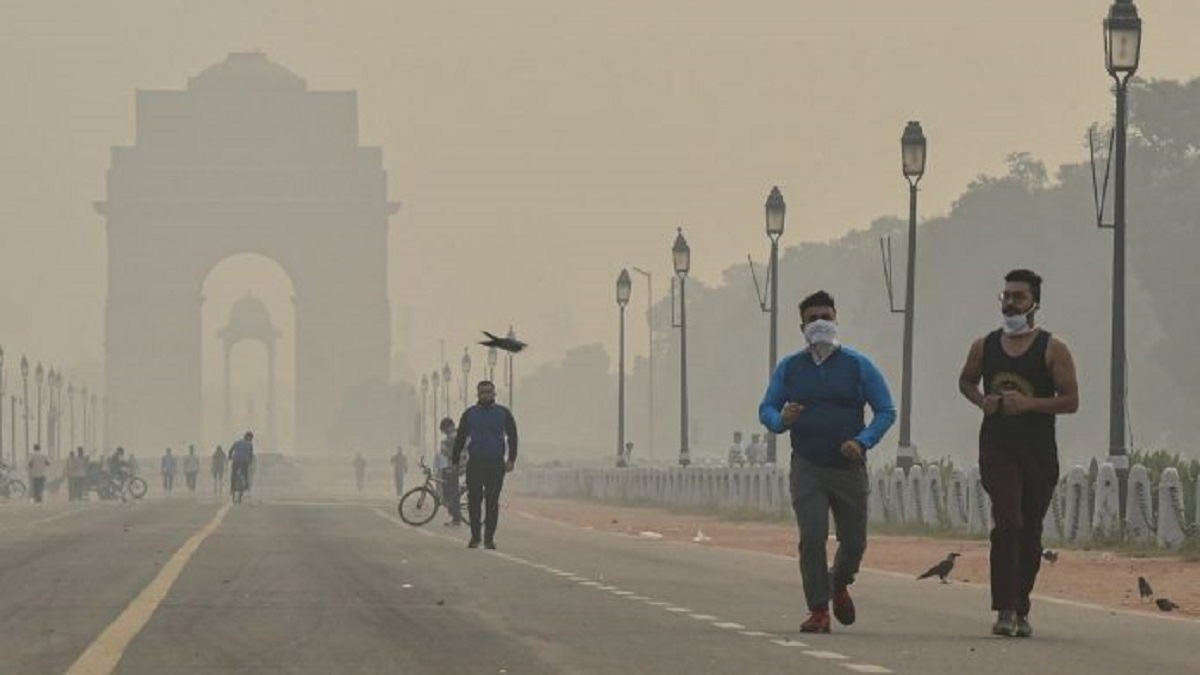 Delhi pollution: Experts advise against outdoor activities, encourage use of N95 masks