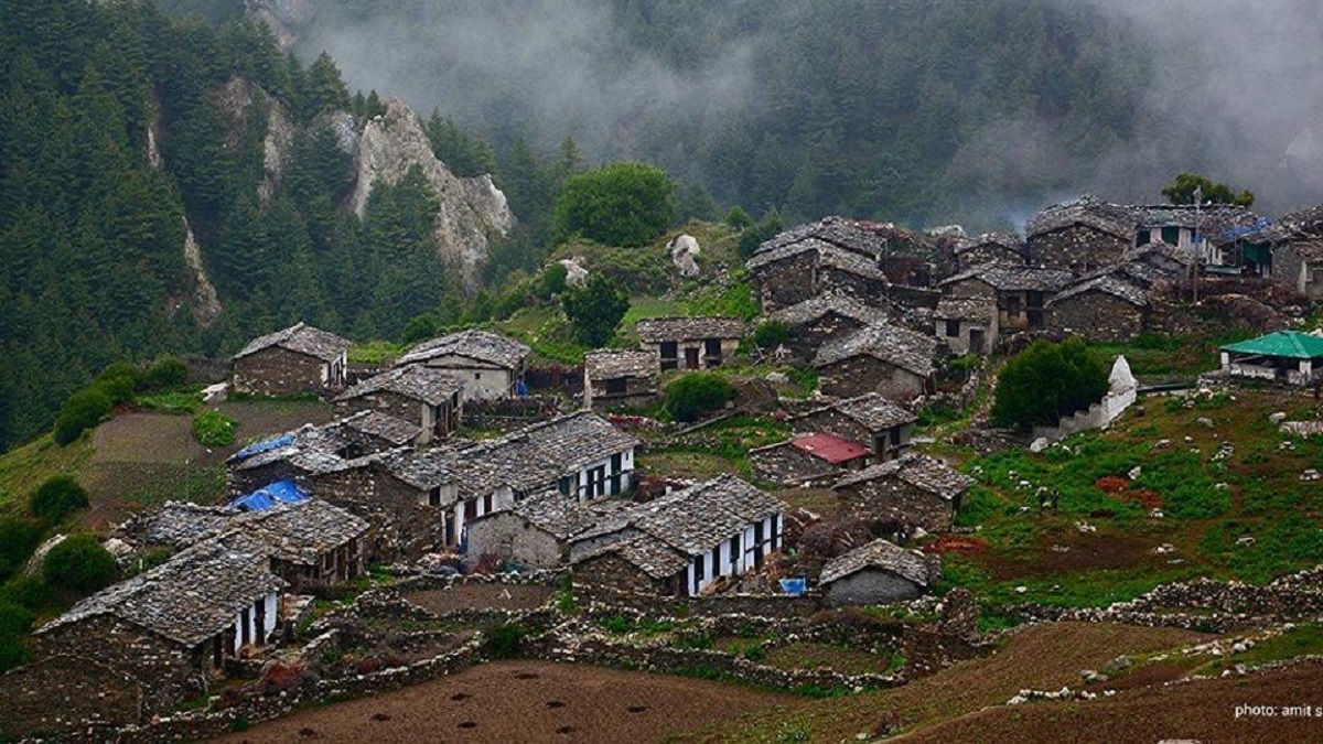 Houses in Uttarakhand village sliding backwards, risk for human habitation: Experts