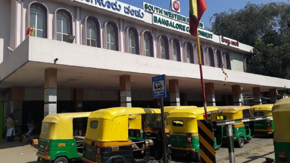 IAF trainees create ruckus at Bengaluru railway station, let off with warning