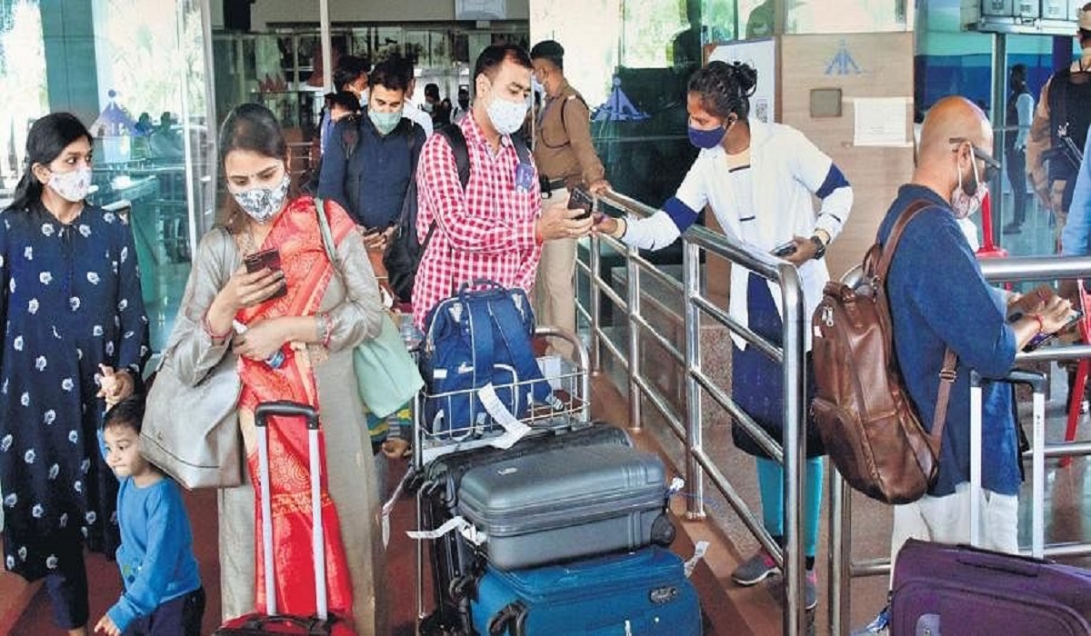 MP: Woman vaccinated 4 times tests positive for COVID-19, prevented from flying out from Indore airport