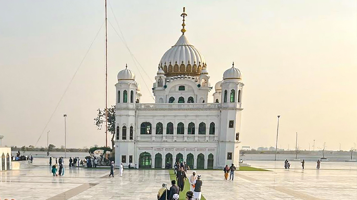 Kartarpur photoshoot row: India asks Pakistan to take action against those responsible