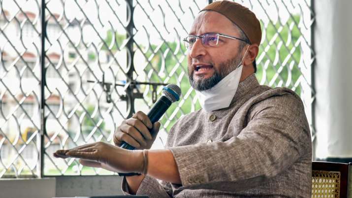 'Violates fundamental right to privacy': Owaisi opposes proposal to link Aadhaar with Voter ID