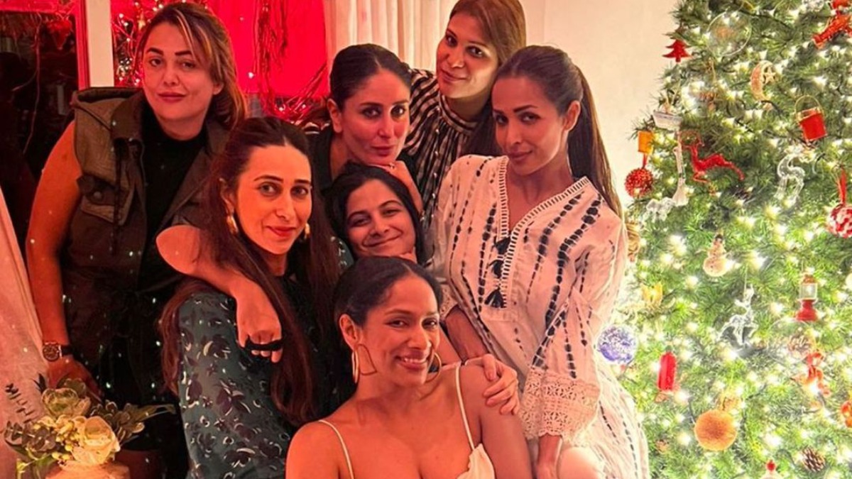 Kareena Kapoor, Karisma, Malaika Arora have a gala-time with 'Veeres' at Rhea Kapoor's party