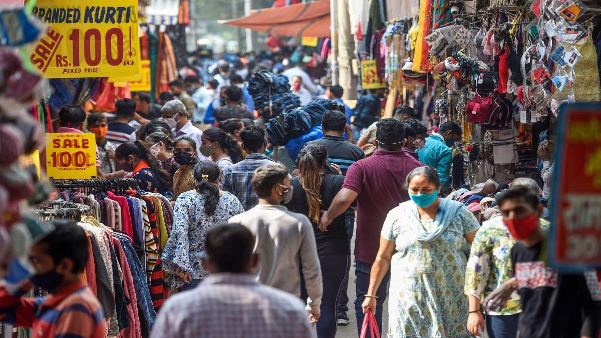 Delhi COVID: Sarojini Nagar market to operate on odd-even basis on December  25, 26 | India News – India TV